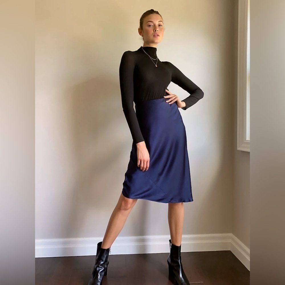Aritzia Wilfred Only Slip Skirt
